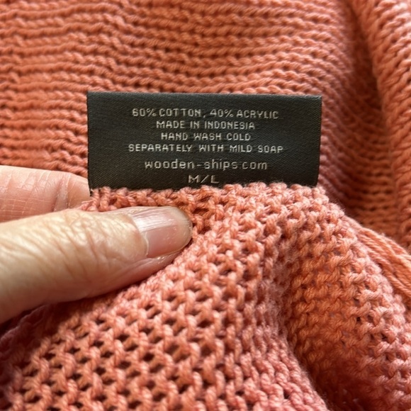 WOODEN SHIPS Scoopneck Peach Open Knit Button Side Sweater Long Sleeve Sz M/L - Picture 8 of 10